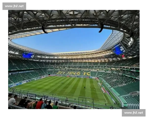 世界波点燃赛场激情成就经典瞬间书写足球传奇篇章历史永恒记忆中